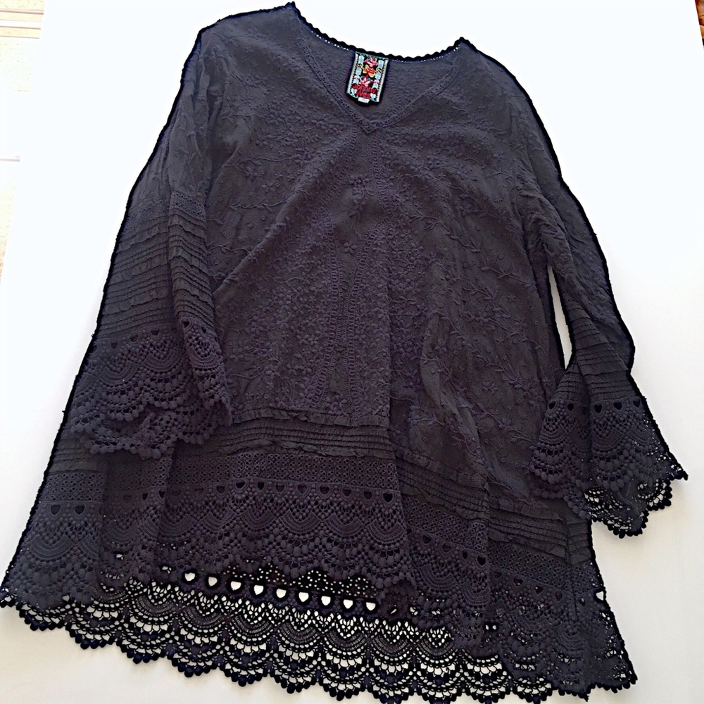 Johnny Was Black Tunic-NEW with TAG NEVER WORN